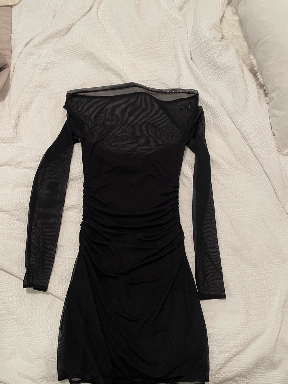 Abercrombie & Fitch Black Off-Shoulder Mesh Long-Sleeve Bodycon Dress